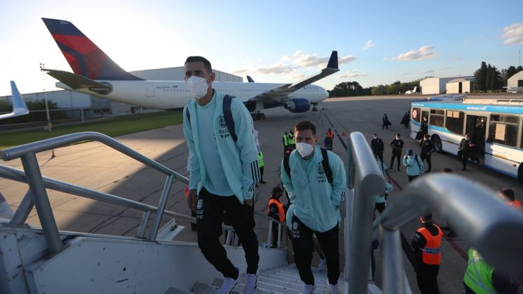 La Selección de Argentina ya está en Paraguay para el partido de este jueves