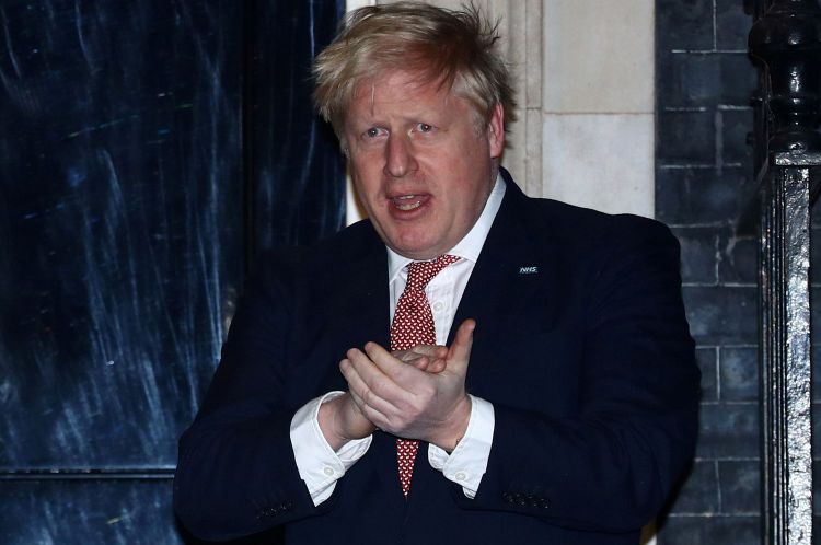 Boris Johnson ingresa en un hospital por precaución ante sus síntomas de COVID-19
