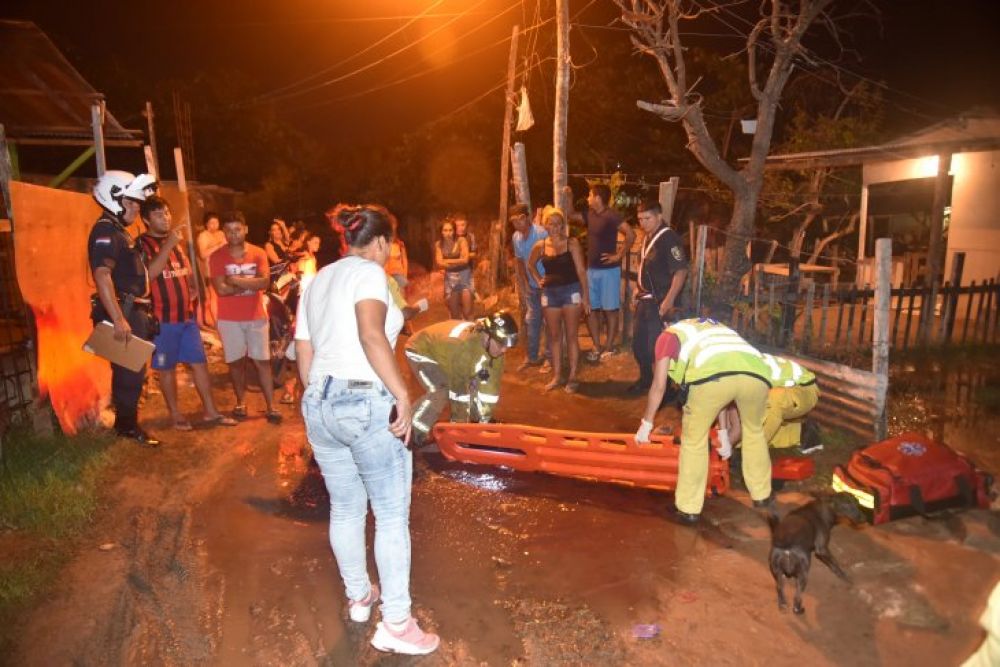 Hombre muere apuñalado tras riña en ronda de tragos en Asunción