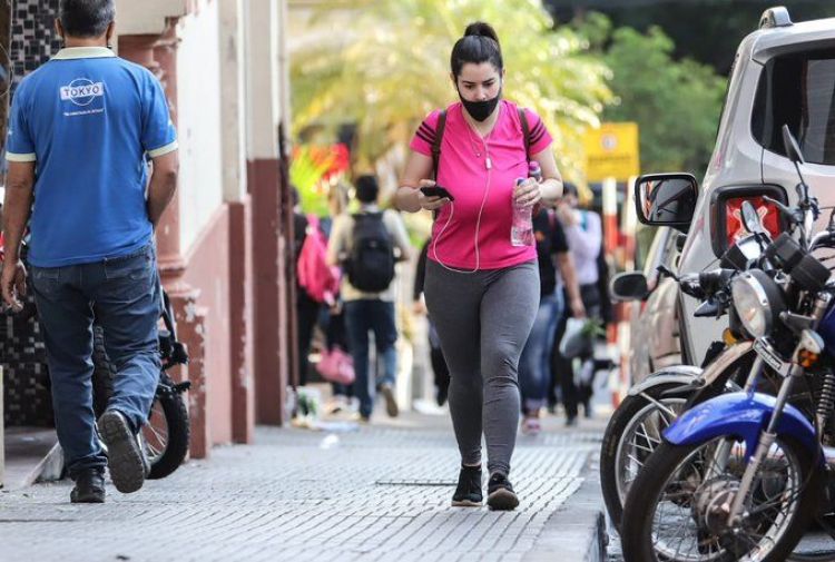 Salud reporta 18 muertes y 735 contagios por Covid-19