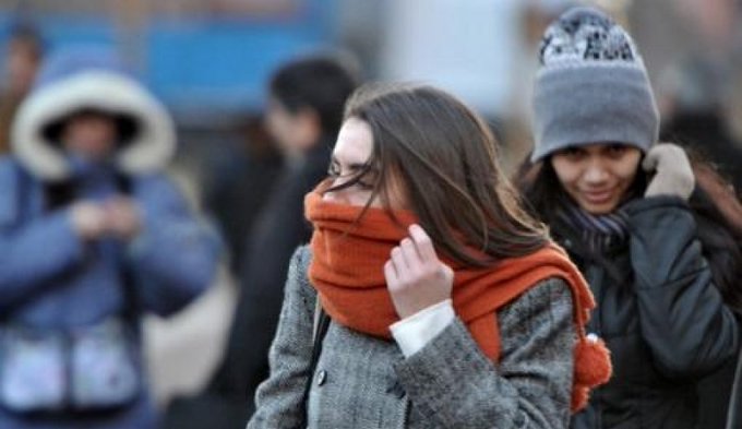 Clima frío a fresco y con vientos del sur persistirá este lunes, anuncia Meteorología