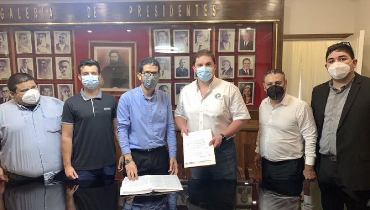 Seccionaleros piden que Mirta Gusinky sea expulsada de la ANR