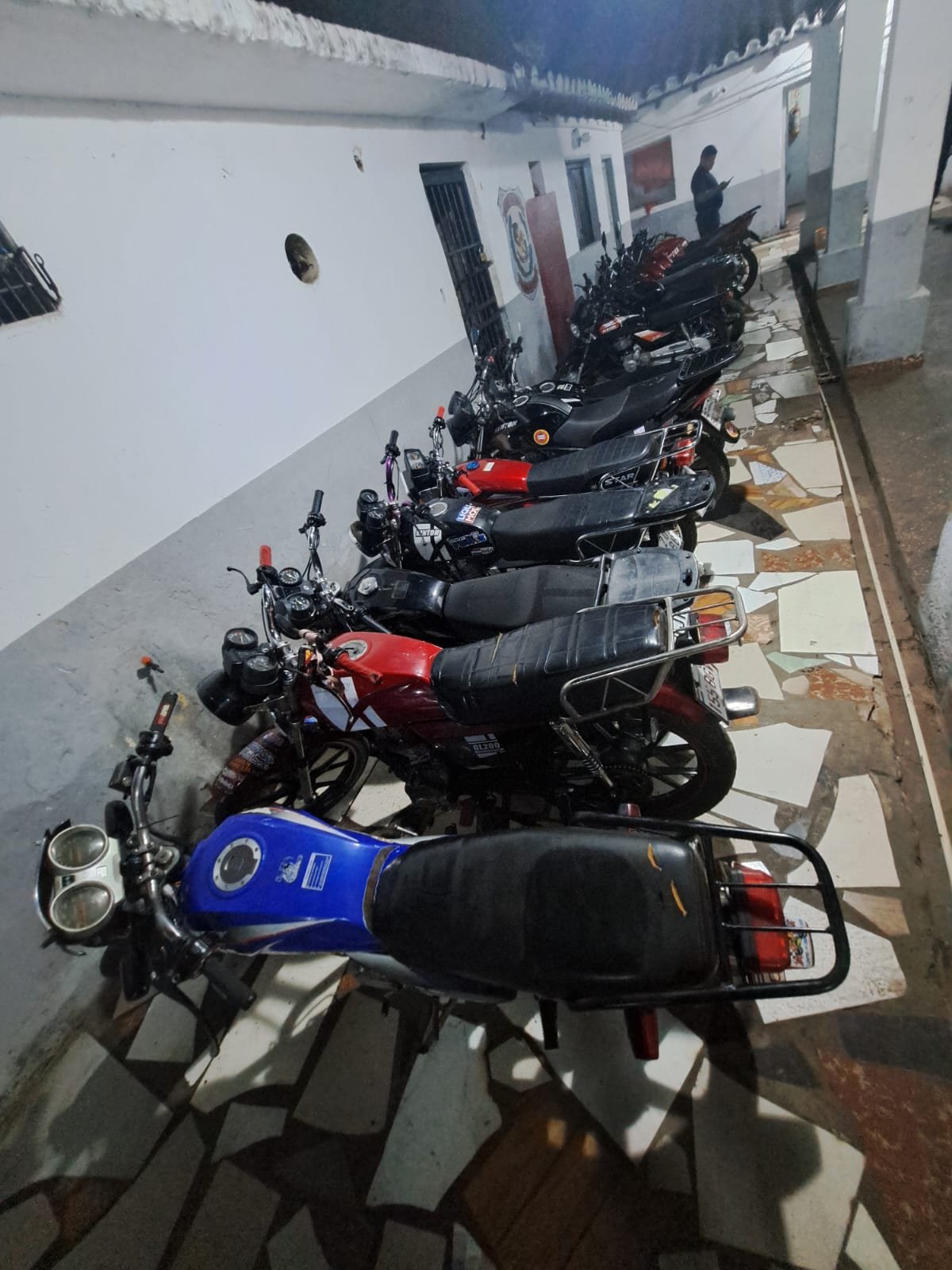 Incautan unas 15 motocicletas en control contra carreras clandestinas en Luque