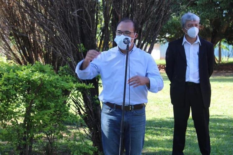 Gobernador de Cordillera exhorta a feligreses a no descuidar medidas sanitarias