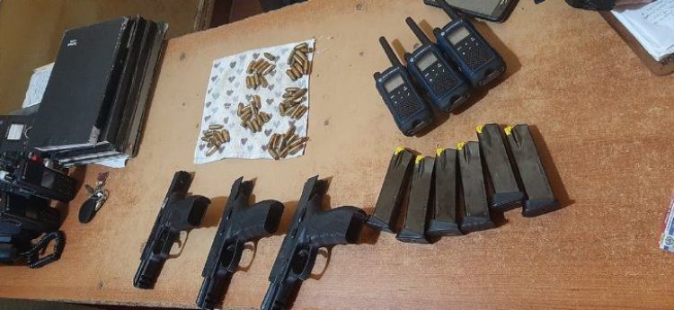 Tres aprehendidos con armas de fuego en local de votación de Caazapá