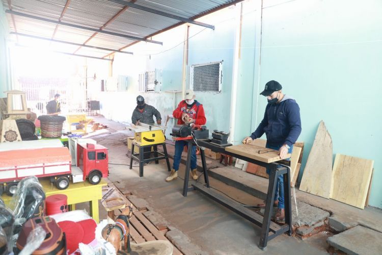 Habilitaron taller de carpintería en Penitenciaría en Pedro Juan Caballero