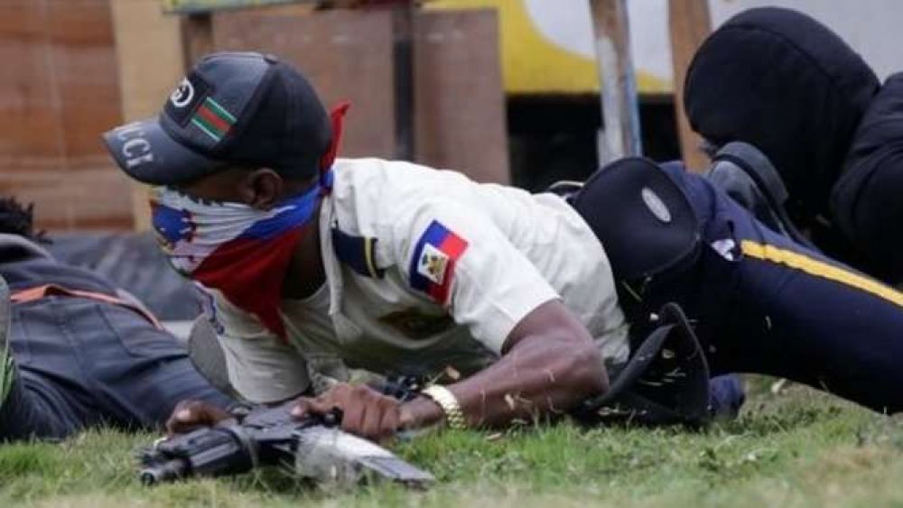 Crisis en Haití: el país donde la policía ataca y se bate a fuego abierto con el ejército
