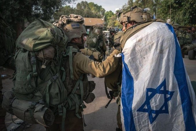 Las Fuerzas de Defensa de Israel reaccionan a los misiles y atacan al ejército sirio