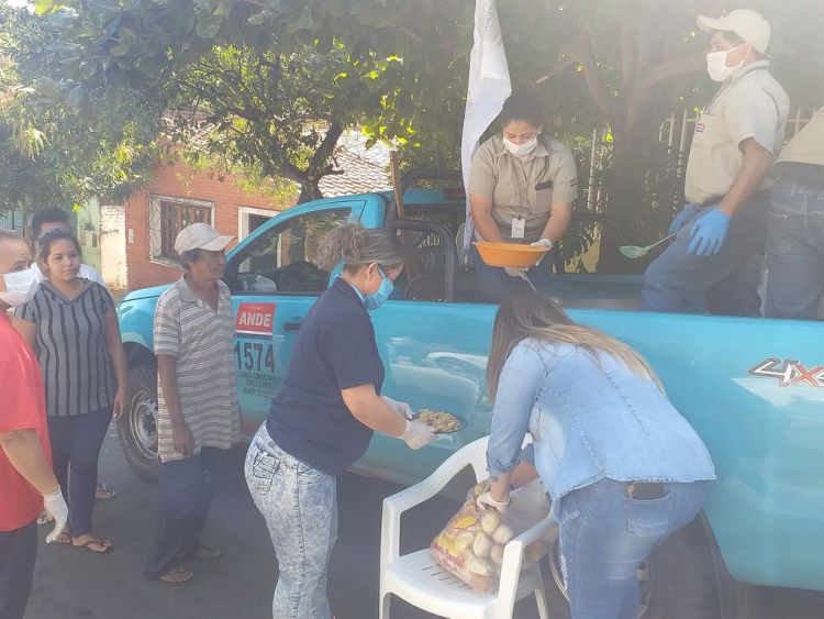 Funcionarios de la Ande distribuirán 400 platos de comida en Luque