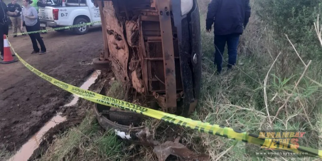Robo de auto, persecución de película y vuelco en Encarnación