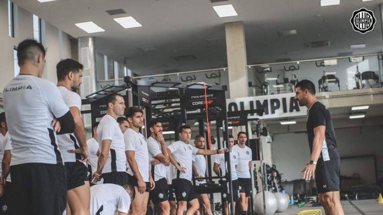 Olimpia baja presupuesto a 500.000 dólares al mes
