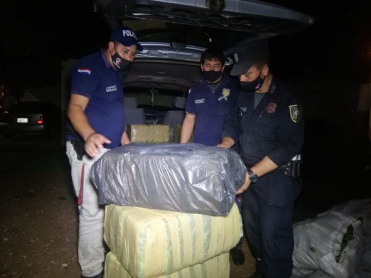Incautan 350 kilos de marihuana y detienen a dos personas en Villa Florida