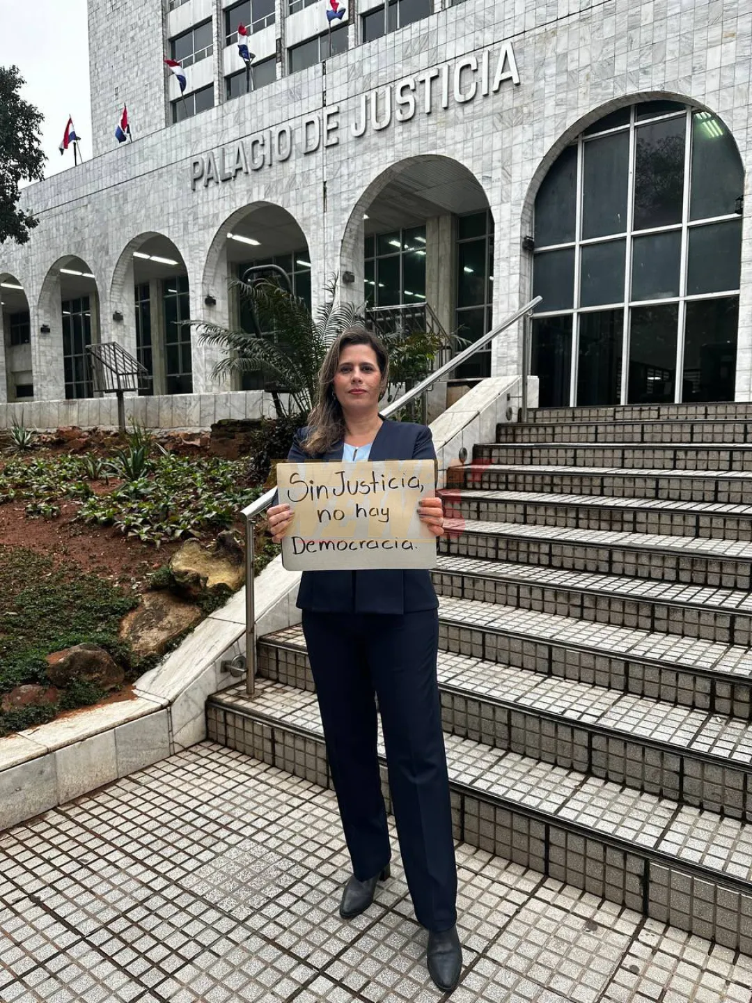 Kattya González anuncia acciones internacionales, por su expulsión del Senado