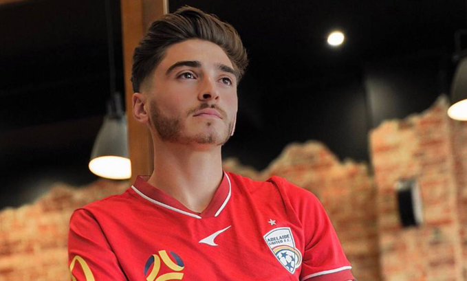 El primer futbolista en declararse homosexual recibe amenazas de muerte