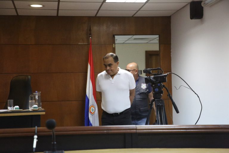 Tribunal de Sentencia debe resolver si condenará o salvará a exintendente de Lambaré