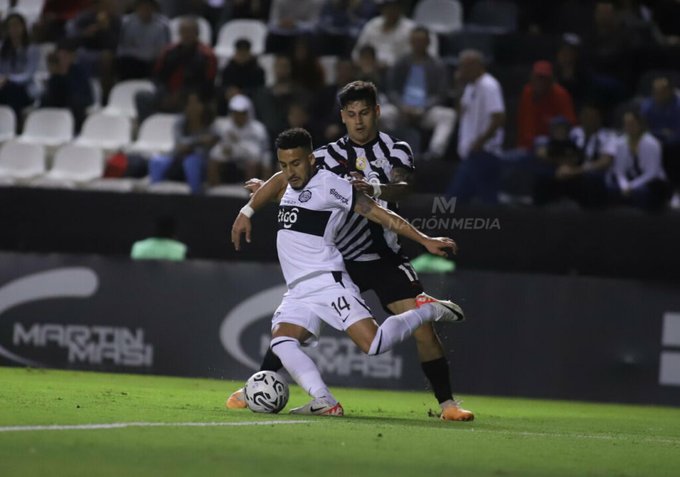 Libertad y Olimpia se enfrentan en un clásico blanco y negro de alto voltaje