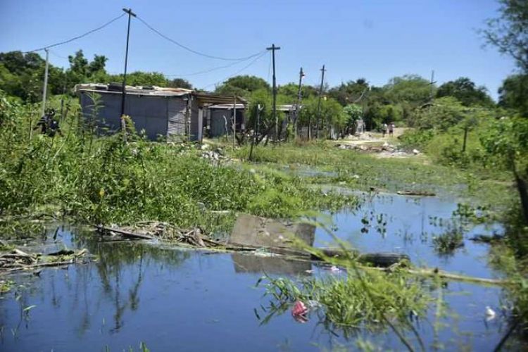 Avivada: ocupan zonas inundables para ser asistidos, afirma titular de la SEN