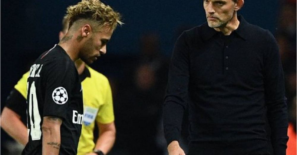 Neymar seguirá sin jugar con el PSG mientras no se aclare su futuro