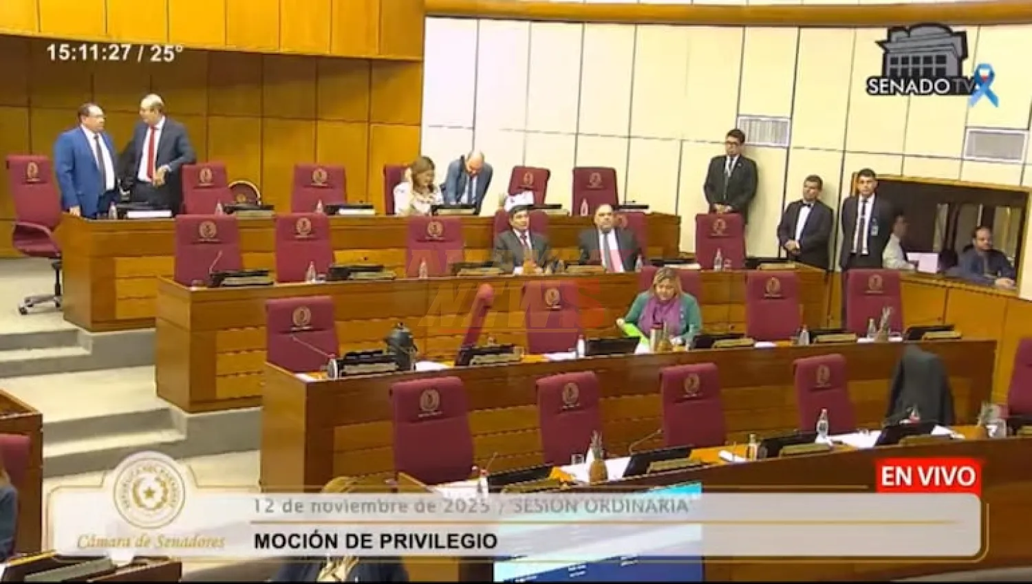 Cartistas apañan a Riera y huyen para que el Senado no remita denuncia a la Fiscalía