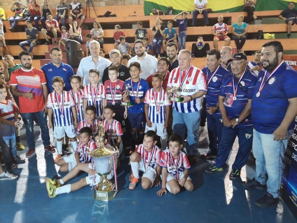 Amambay magnífico campeón nacional C9