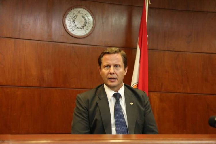 Denuncian a un actuario judicial ante el titular de Corte