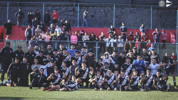 Olimpia logra un título indiscutido en la Sub 16
