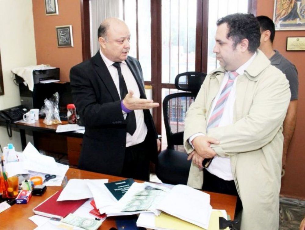 Corte Suprema suspende al fiscal "coimero"