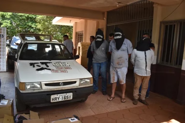 PJC: Policía recupera carga de celulares robada minutos antes y detiene a tres asaltantes