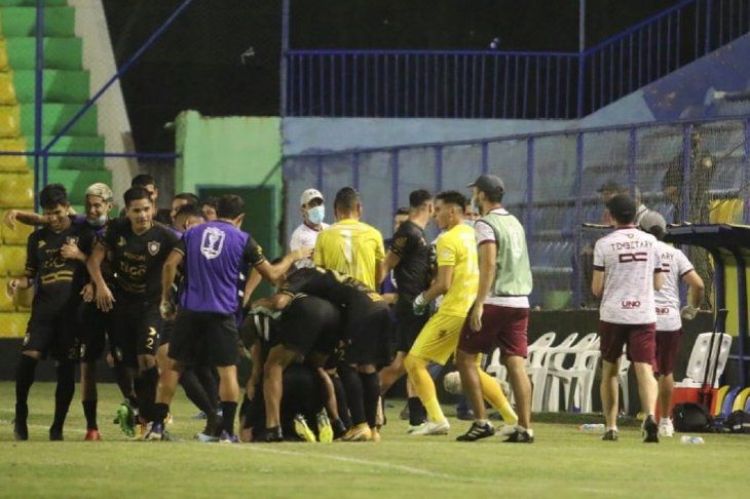 Copa Paraguay: Tembetary e Iteño pasan a octavos