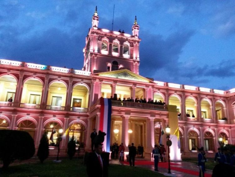 Contundente mensaje: el hartazgo ciudadano hacia los poderes del Estado