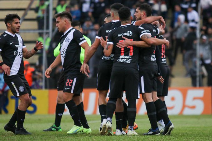 Olimpia mete tercer triunfo consecutivo y acorta distancia con los líderes