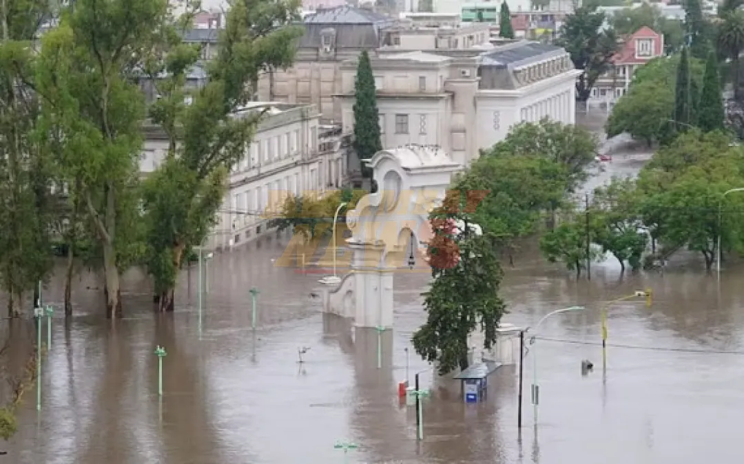 Catástrofe en Argentina: Inundaciones mortales asolan Bahía Blanca