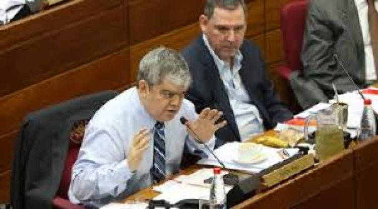 Falta de cuórum vuelve a frustrar designaciones de Riera y Ovelar como embajadores