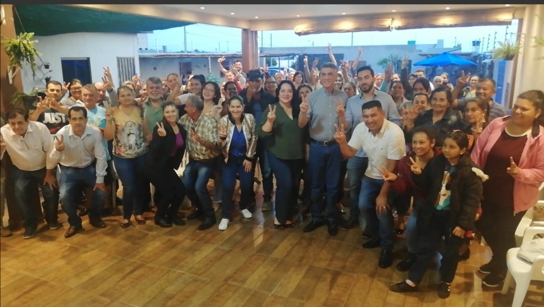 Ronald Acevedo se reunió con Comando Electoral de la Lista 2 del barrio María Victoria