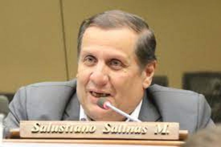 Diputado Salustiano Salinas se encuentra delicado de salud