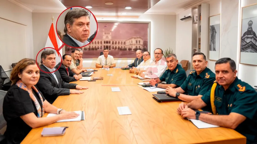 Marco Alcaraz asiste a reunión con Peña como si nada pasara
