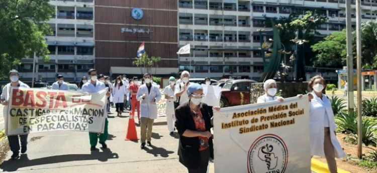 IPS: Gerente de Salud denuncia avivada de médicos durante pandemia