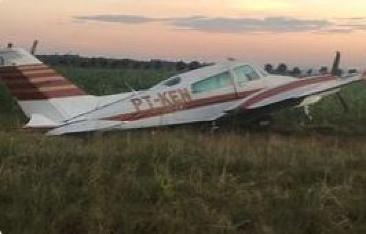 Aeronave brasileña realiza aterrizaje forzoso en Zanja Pytá