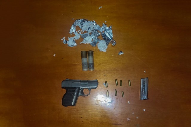Incautan arma de fuego cargado en celda de la Penitenciaría de Misiones