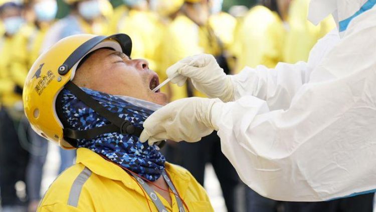Los casos de coronavirus en Pekín caerán "en picado" esta semana, según un experto chino
