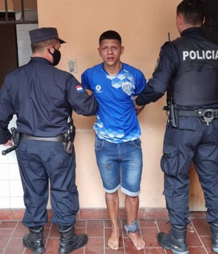 Detienen aDetienen a Tayson, con 9 órdenes de captura pendientes