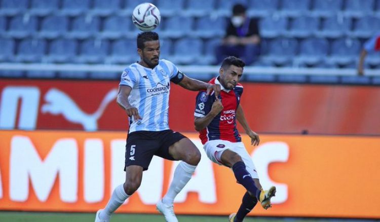 Cerro Porteño y una peligrosa visita a la casa de Guaireña
