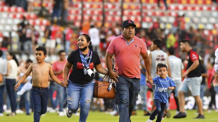 Suspenden resto de la jornada del fútbol de México