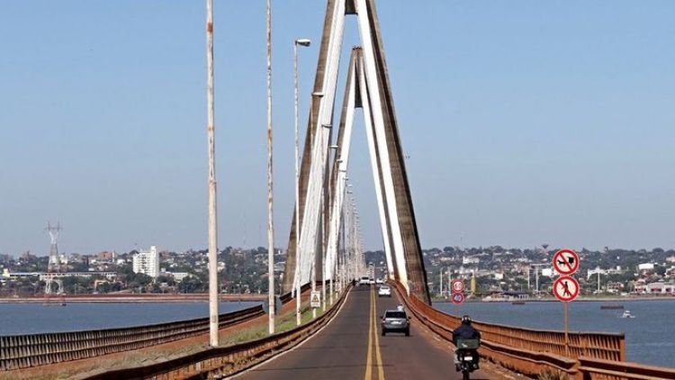 Argentina anuncia apertura de frontera con Paraguay desde octubre