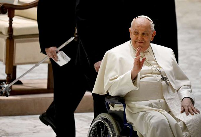 El papa arremete contra la "ideología" de género, "el peligro más feo"