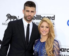 Apoyada por sus hijos Shakira canta Music Sessions #53 en vivo por 1era vez