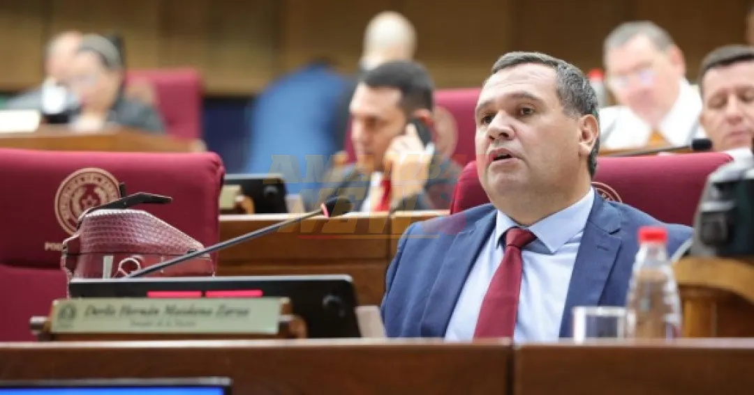 El abdismo descarta el pase de Maidana y dice que su "cotización" bajó tras la filtración de los chats