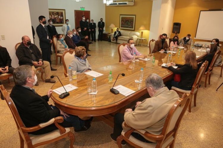 Misión de Observación Electoral inició labores en Paraguay