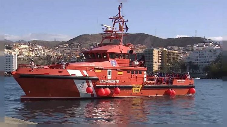 Salvamento marítimo rescata a 115 migrantes, uno fallecido, a 132 millas de Gran Canaria
