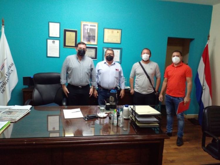 Presentan denuncia contra el Gobernador José Adorno por presuntas irregularidades